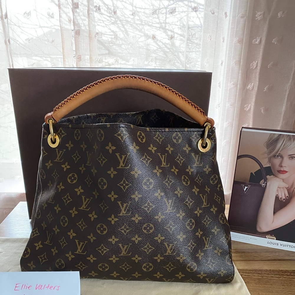 Louis Vuitton Artsy MM